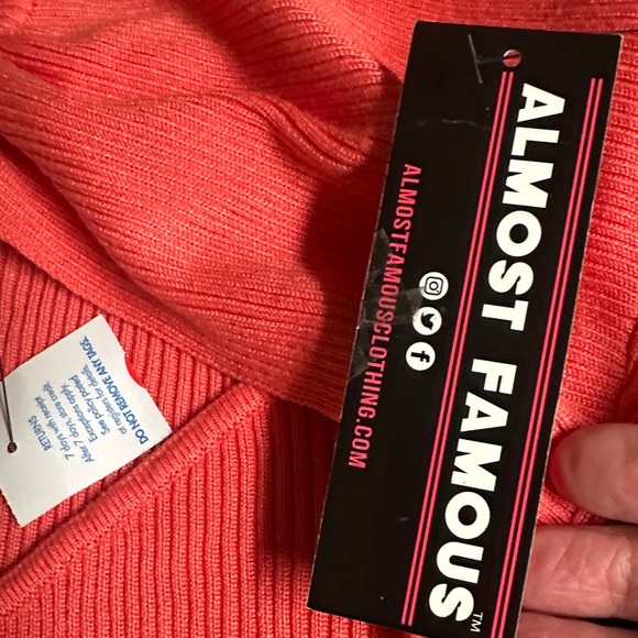 Coral knit Ribbed Bodycon Dress with peekaboo women’s Large NWT - Picture 6 of 8